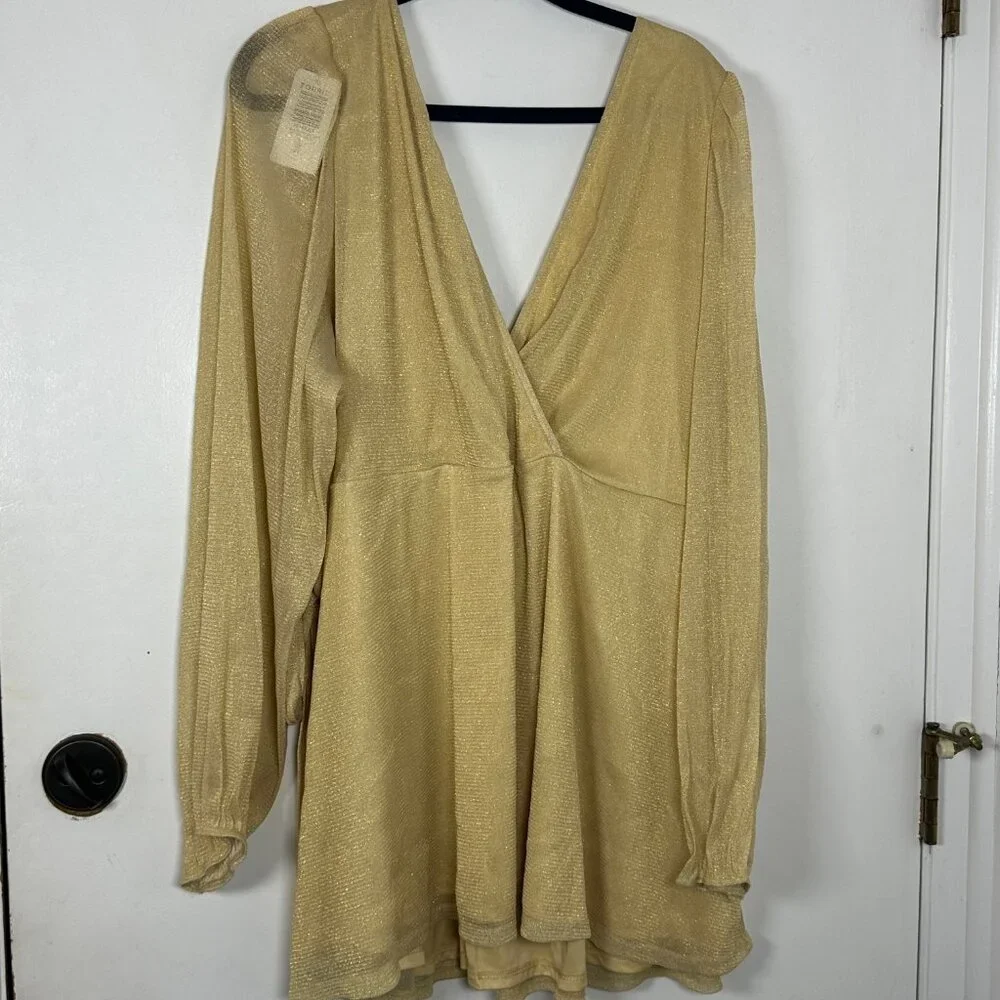 NWT Torrid Glitter Lurex Surplice Peplum Top Gold Size 4 (26) - Picture 11 of 12